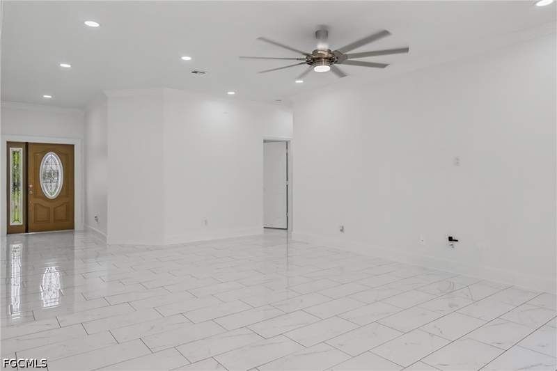3 bedroom SingleFamilyResidence at 4449 Varsity Lakes Dr, Lehigh Acres, Lehigh Acres — photo 4