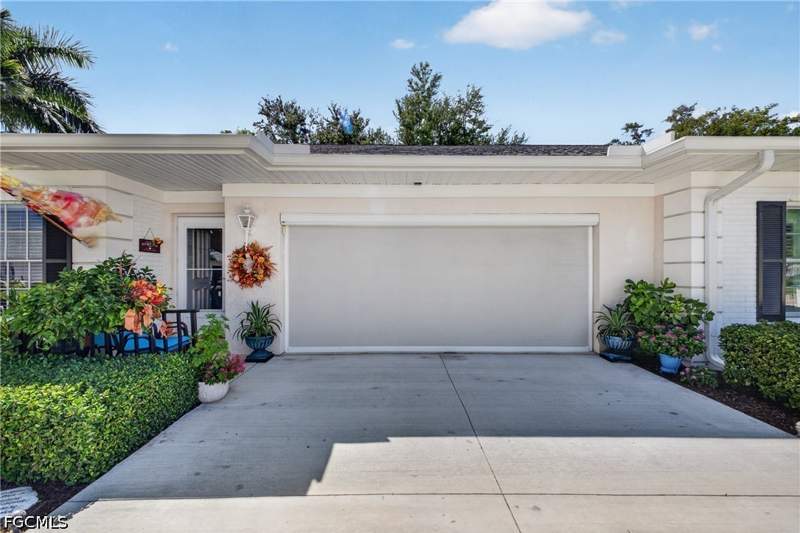 2 bedroom Attached at 1278 N Arcola Dr, Brandywine, Fort Myers — photo 2