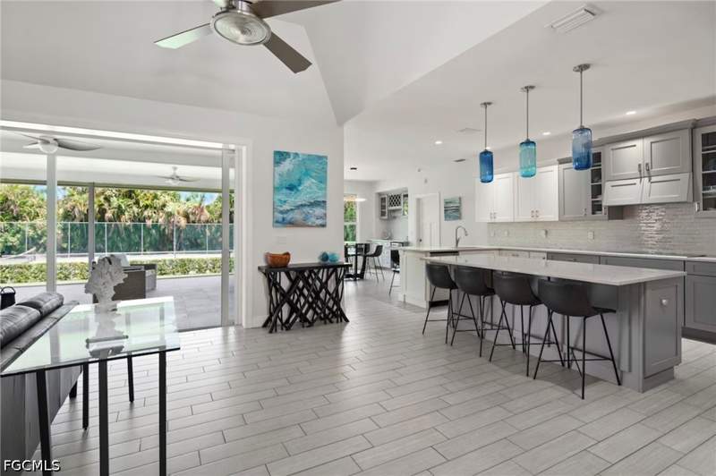 4 bedroom SingleFamilyResidence at 920 E Inlet Dr, Marco Island, Marco Island — photo 4