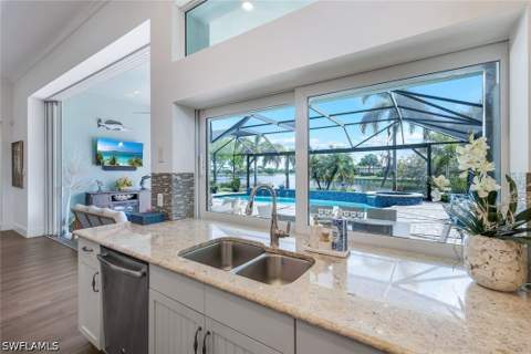 6460 Pembroke Way, Naples FL - photo 8 of 39