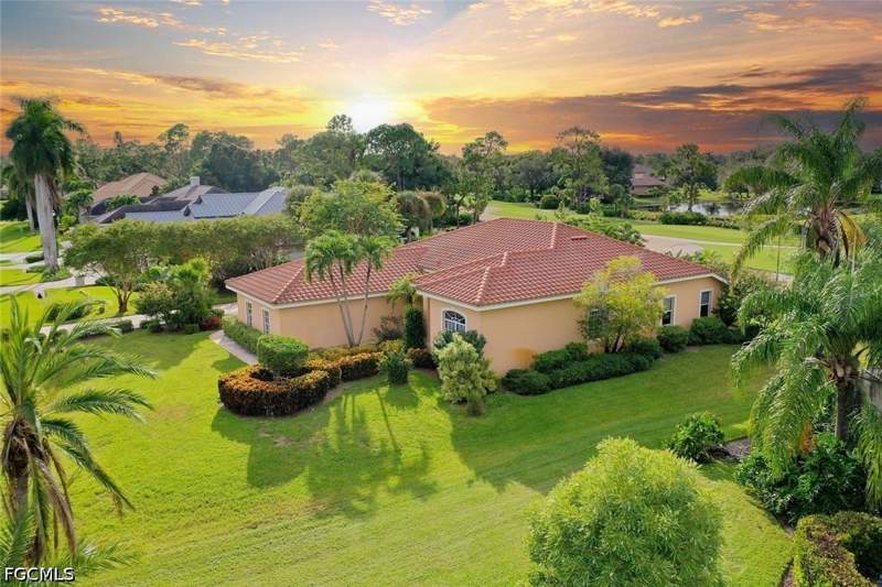 4 bedroom SingleFamilyResidence at 15420 Greenock Ln, Fiddlesticks Country Club, Fort Myers — photo 2