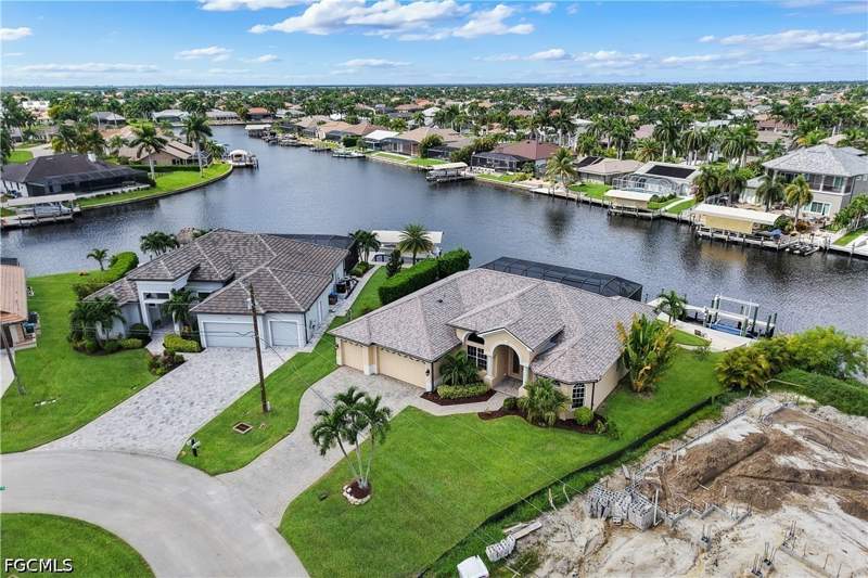 3 bedroom SingleFamilyResidence at 2215 SW 45th Ter, Cape Coral, Cape Coral — photo 2