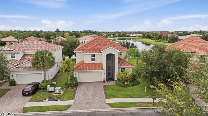 5 bedroom SingleFamilyResidence at 2446 Heydon Cir E, Orange Blossom Ranch, Naples — photo 2