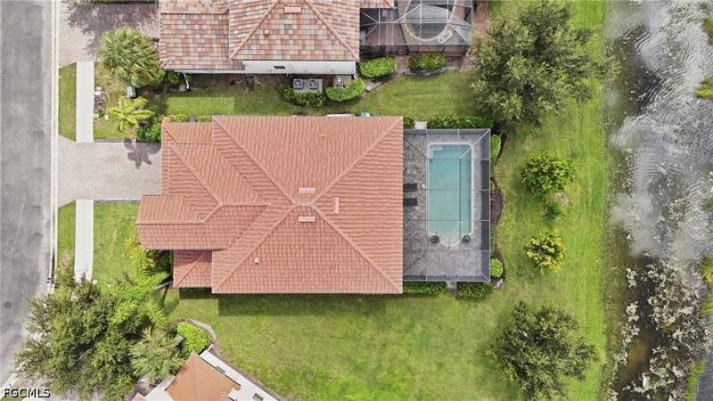 5 bedroom SingleFamilyResidence at 2446 Heydon Cir E, Orange Blossom Ranch, Naples — photo 4