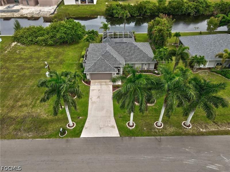3 bedroom SingleFamilyResidence at 1131 NW 28th Pl, Cape Coral, Cape Coral — photo 2