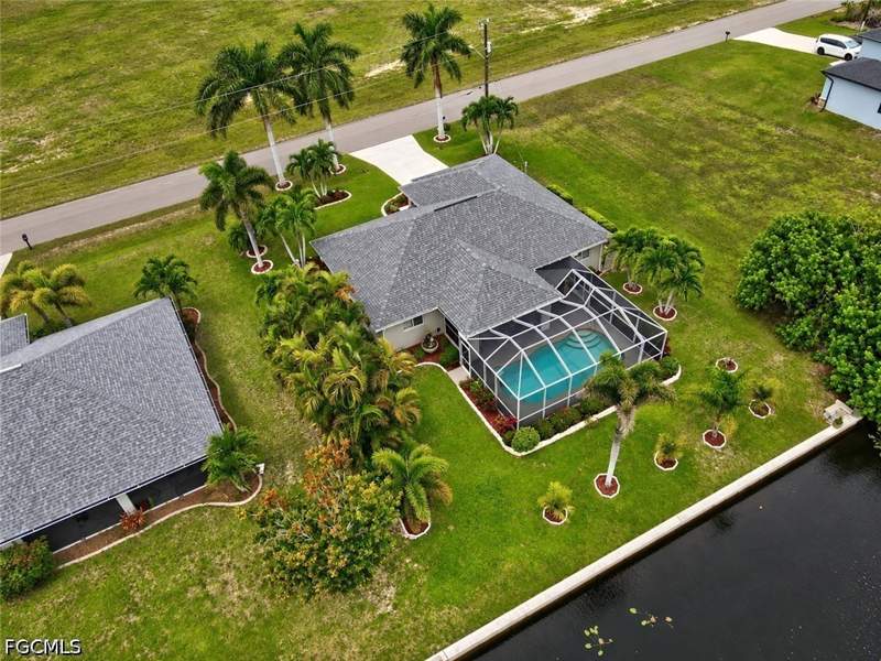 3 bedroom SingleFamilyResidence at 1131 NW 28th Pl, Cape Coral, Cape Coral — photo 3