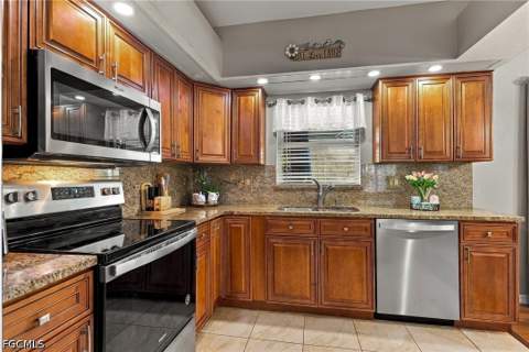 1131 NW 28th Pl, Cape Coral FL - photo 7 of 28