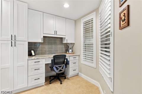 9160 Southmont Cv 101, Fort Myers FL - photo 19 of 68