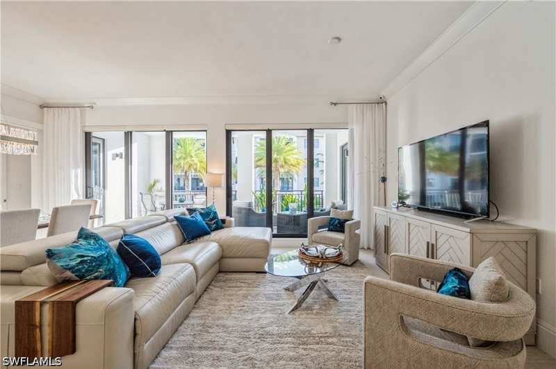 2 bedroom Condominium at 1135 3rd Ave S 304, Naples Square, Naples — photo 1