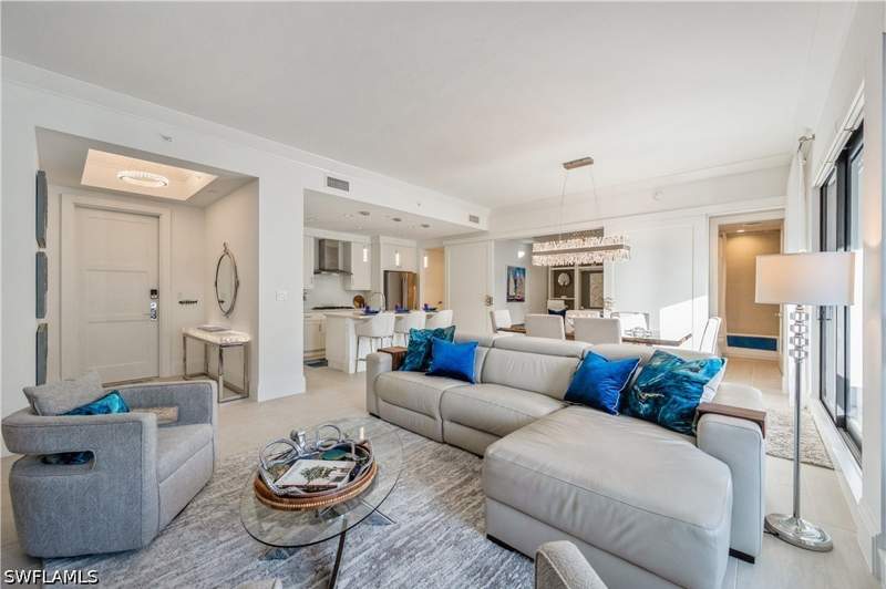 2 bedroom Condominium at 1135 3rd Ave S 304, Naples Square, Naples — photo 3