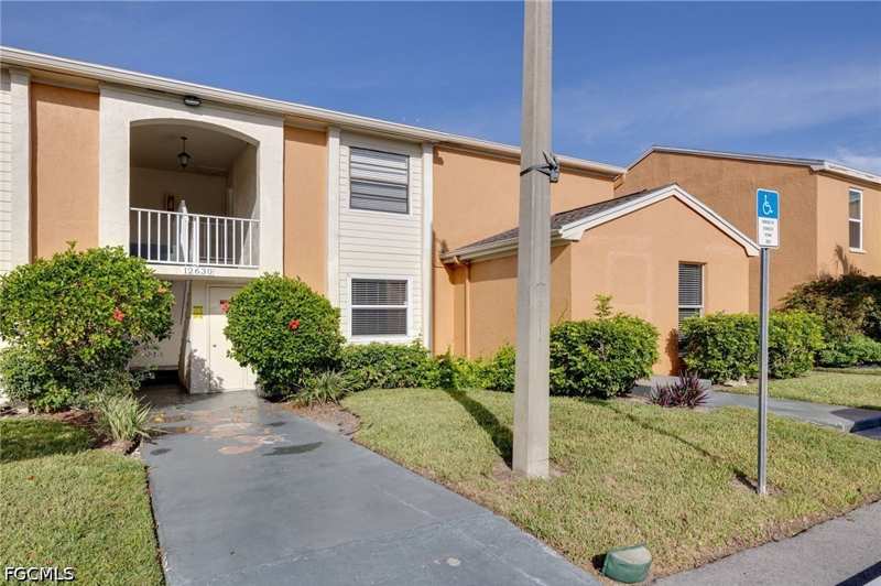 3 bedroom Condominium at 12630 Kenwood Ln B, Sunset Pointe At Fort Myers, Fort Myers — photo 1
