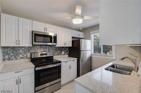 12630 Kenwood Ln B, Fort Myers FL - photo 13 of 34