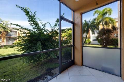 12630 Kenwood Ln B, Fort Myers FL - photo 23 of 34