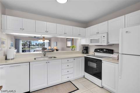 3675 Amberly Cir C207, Naples FL - photo 14 of 34