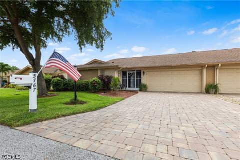 5767 Arvine Cir, Fort Myers FL - photo 10 of 27