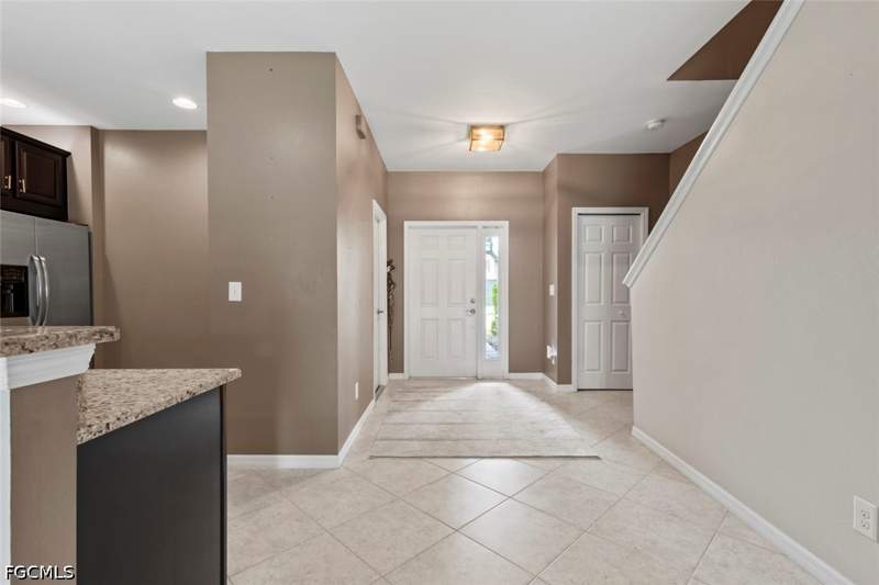 3 bedroom Townhouse at 3908 Cherrybrook Loop, Townhomes Of San Simeon, Fort Myers — photo 5
