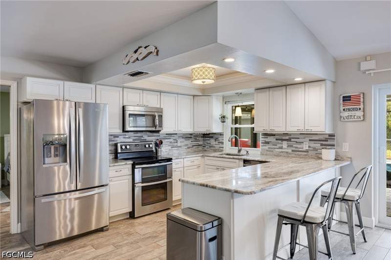 3 bedroom SingleFamilyResidence at 17237 Oriole Rd, San Carlos Park, Fort Myers — photo 3