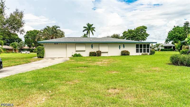 2 bedroom Condominium at 5541 Westwind Ln, Whiskey Creek Village Green, Fort Myers — photo 1