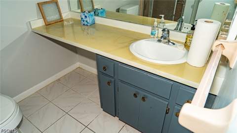 5541 Westwind Ln, Fort Myers FL - photo 11 of 21