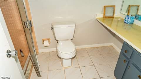 5541 Westwind Ln, Fort Myers FL - photo 12 of 21