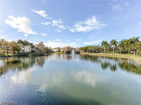 15433 Bellamar Cir 1025, Fort Myers FL - photo 19 of 20