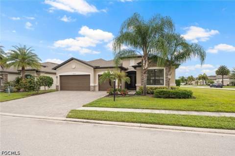 14520 Mindello Dr, Fort Myers FL - photo 6 of 62