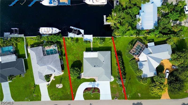 3 bedroom SingleFamilyResidence at 3812 SE 16th Pl, Cape Coral, Cape Coral — photo 3