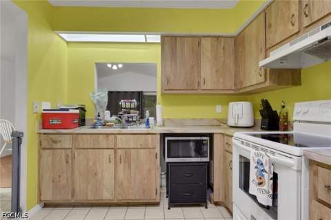 3202 E 5th St, Lehigh Acres FL - photo 6 of 26