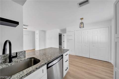 1103 SE 8th Ter B, Cape Coral FL - photo 15 of 32