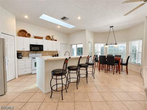 2106 SW 52nd Ter, Cape Coral FL - photo 6 of 30