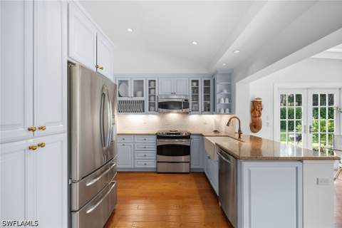 444 3rd St N, Naples FL - photo 10 of 36