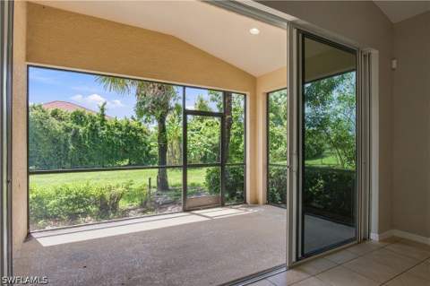 2022 Fairmont Ln, Naples FL - photo 16 of 43