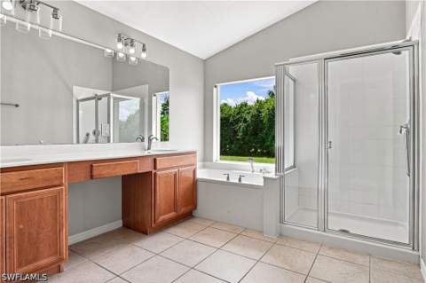 2022 Fairmont Ln, Naples FL - photo 24 of 43