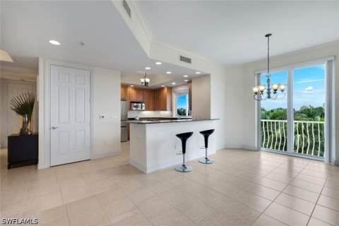 2748 Tiburon Blvd E 502, Naples FL - photo 16 of 37