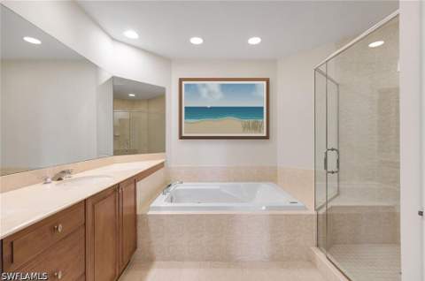 2748 Tiburon Blvd E 502, Naples FL - photo 20 of 37