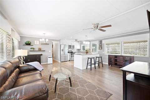 483 Riviera Blvd W, Naples FL - photo 6 of 36