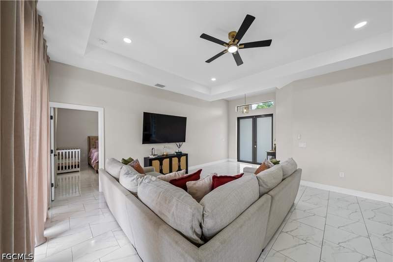 3 bedroom SingleFamilyResidence at 3011 8th St SW, Lehigh Acres, Lehigh Acres — photo 4