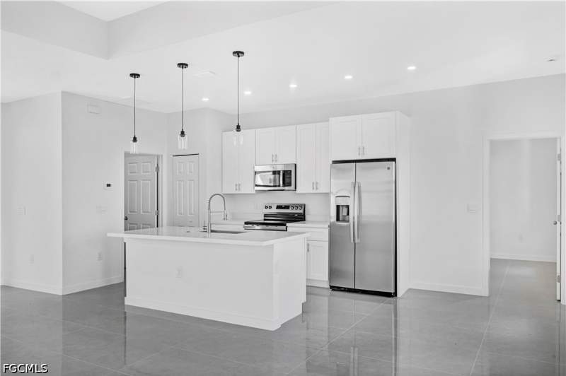 3 bedroom SingleFamilyResidence at 760 Goodrich Ave S, Lehigh Acres, Lehigh Acres — photo 5