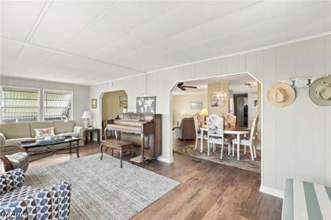 3112 Indian Village Ln, North Fort Myers FL - photo 9 of 45