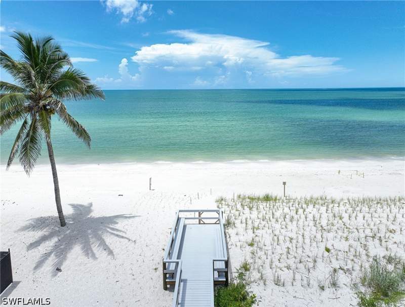 3 bedroom Attached at 175 Barefoot Cir, Villas At Barefoot Beach, Bonita Springs — photo 2