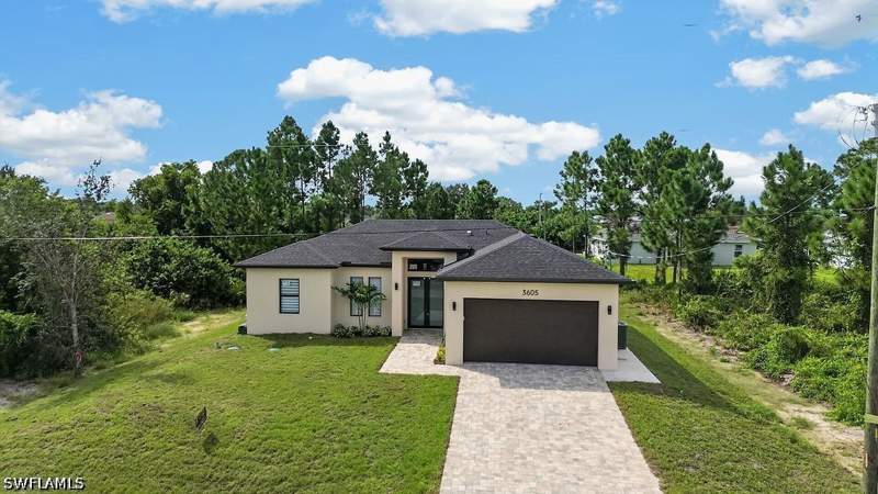 3 bedroom SingleFamilyResidence at 3605 18th St SW, Lehigh Acres, Lehigh Acres — photo 2