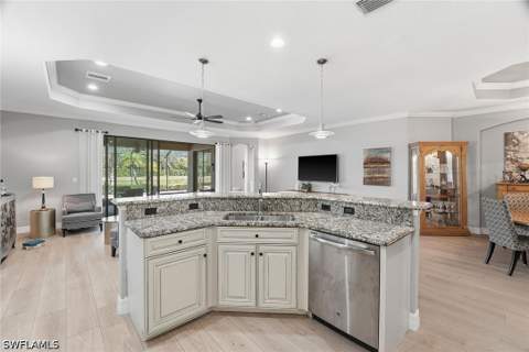 2906 Aviamar Cir, Naples FL - photo 10 of 46