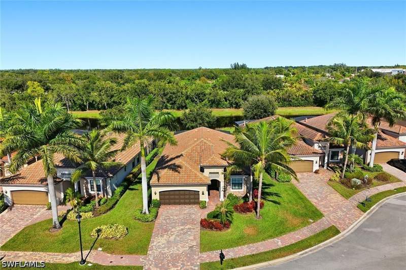 4 bedroom SingleFamilyResidence at 2906 Aviamar Cir, Millbrook, Naples — photo 2