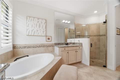 2906 Aviamar Cir, Naples FL - photo 23 of 46