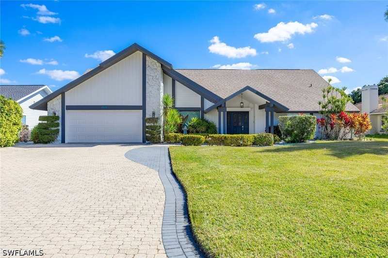 3 bedroom SingleFamilyResidence at 2529 Kings Lake Blvd, Kings Lake, Naples — photo 1