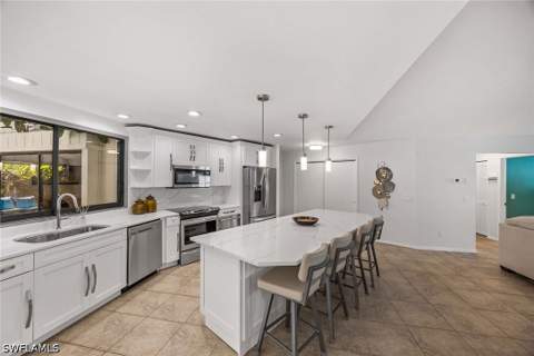 2529 Kings Lake Blvd, Naples FL - photo 18 of 50