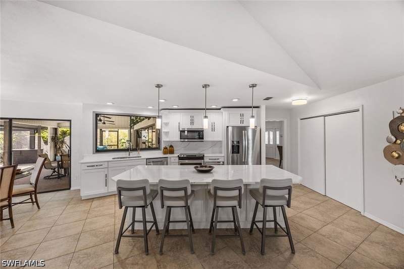 3 bedroom SingleFamilyResidence at 2529 Kings Lake Blvd, Kings Lake, Naples — photo 5
