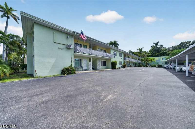 2 bedroom Condominium at 2544 1st St 108, Edison Apartments Condo, Fort Myers — photo 1