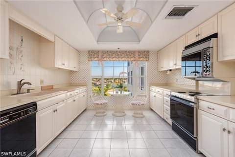 3377 Gulf Shore Blvd N 6C, Naples FL - photo 18 of 29
