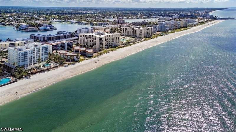 3 bedroom Condominium at 3377 Gulf Shore Blvd N 6C, Waldorf, Naples — photo 4
